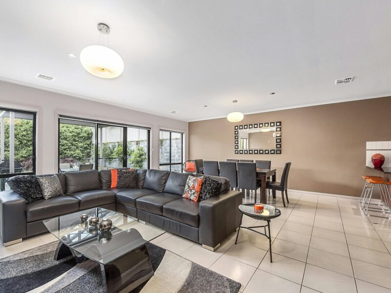 ATDW Mount Gambier Apartments MG Delux.jpeg mg delux Mount Gambier