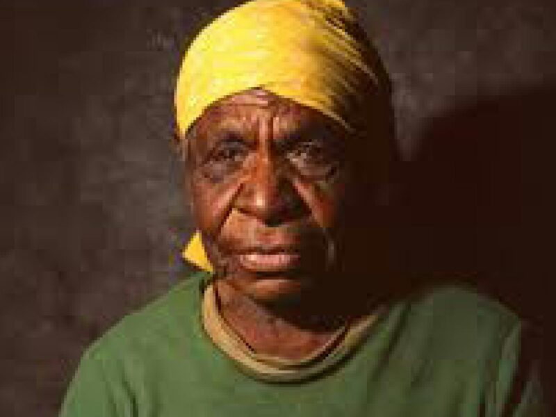 Photo of female artist - Emily Kam Kngwarray
